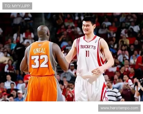 奥尼尔罕见显娇小!五人合影中竟有中国巨人姚明(2)