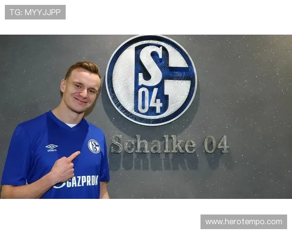 沙尔克官宣签下 22 岁德国中场法齐,合同至 2029 年(2)